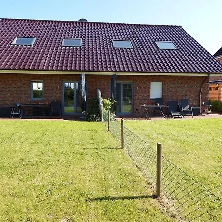 Дом отдыха Ostseeliebe Haus Ostseeliebe Haushaelfte Rechts
